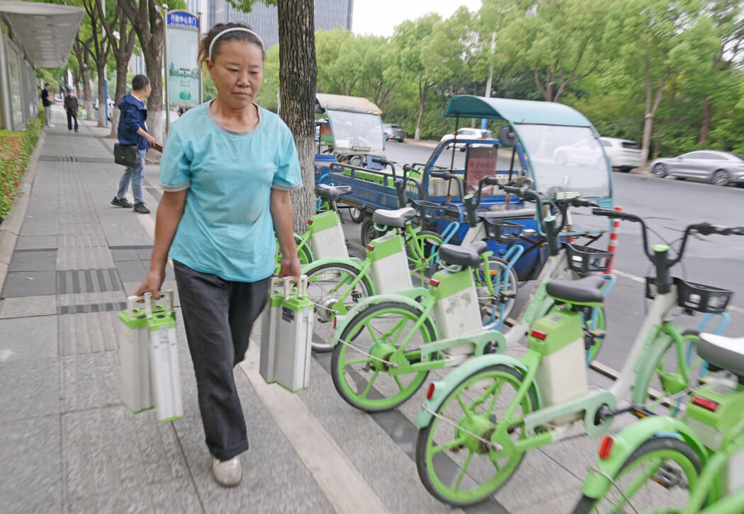 追著(zhù)星光與晨光，守護城市通行“最后一公里”1