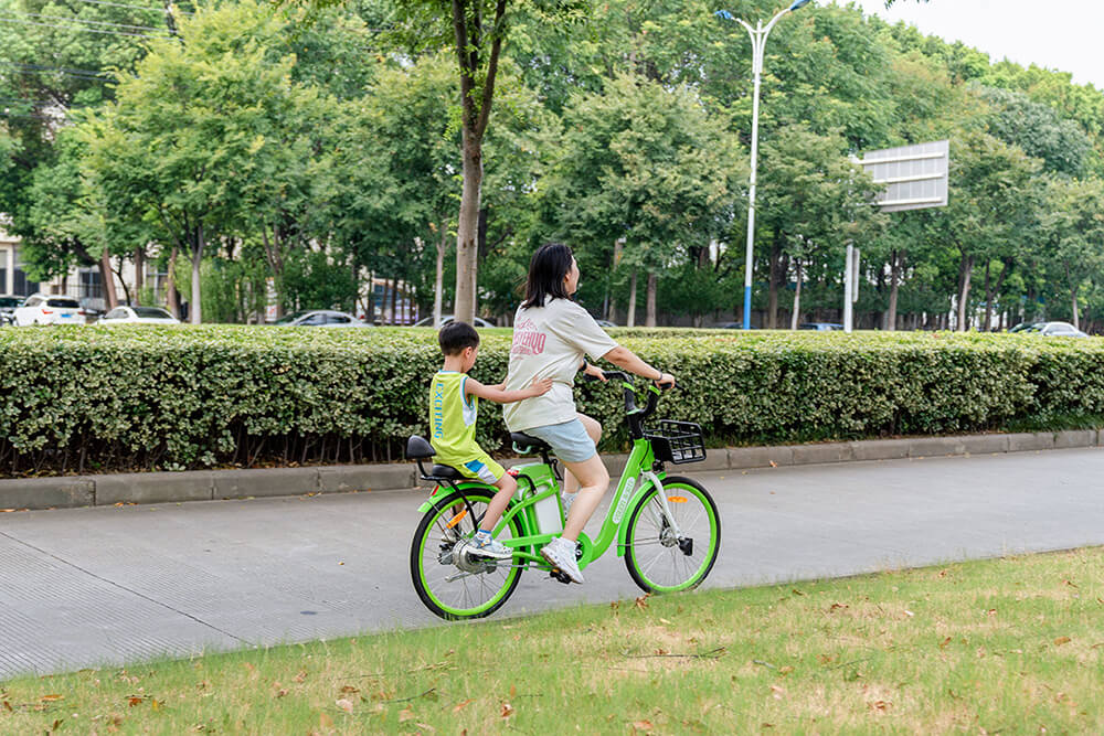 永安行親子共享助力車亮相街頭